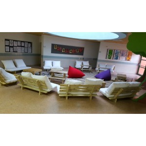 חבילת פינות זולה ל 30 אנשים+ פופים
